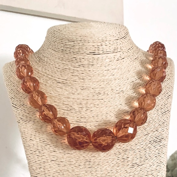 Vintage 50-60's Faceted Crystal Beads Peach/Apricot Faceted Graduated Ne… - Picture 6 of 9